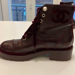 Authentic Chanel calfskin Velvet Pearl Burgundy Boots Size 38
